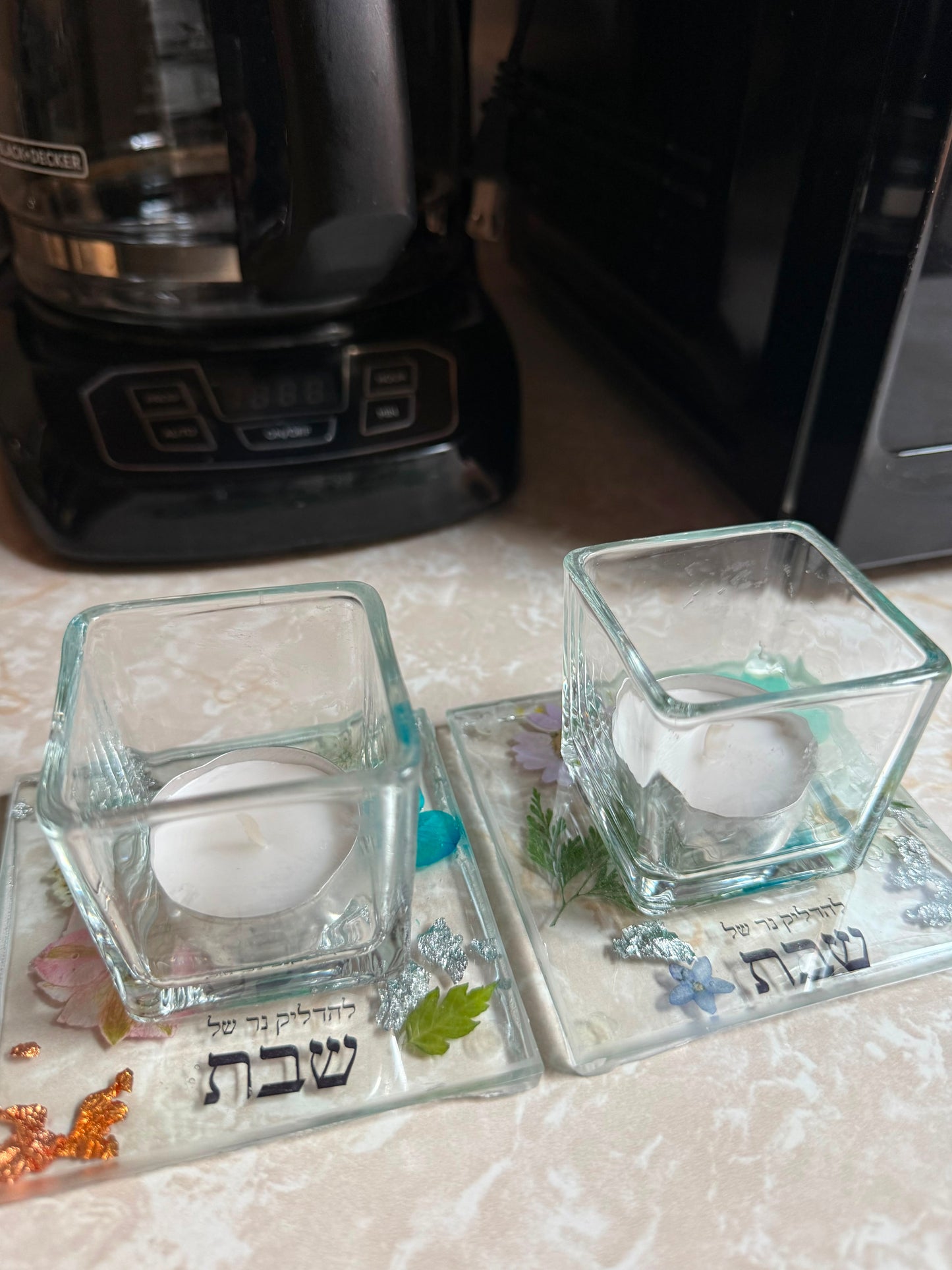 Glass-Resin Tealight holder